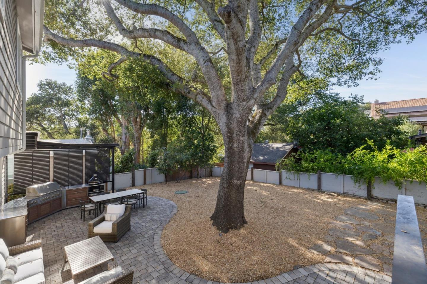 118 Hillside Drive