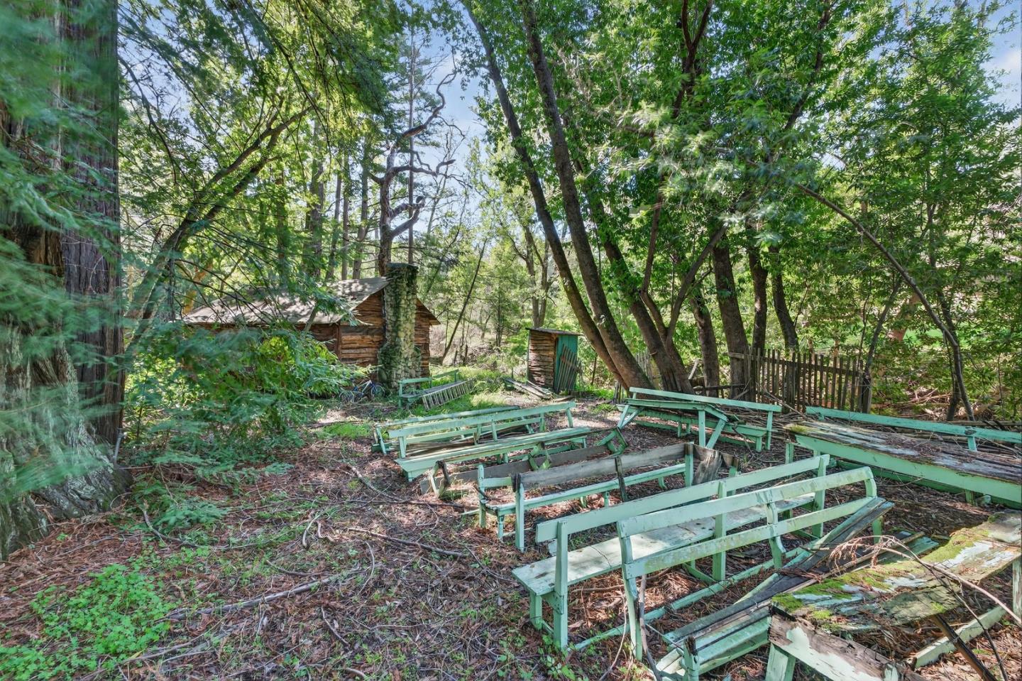 3215 Woodside Road