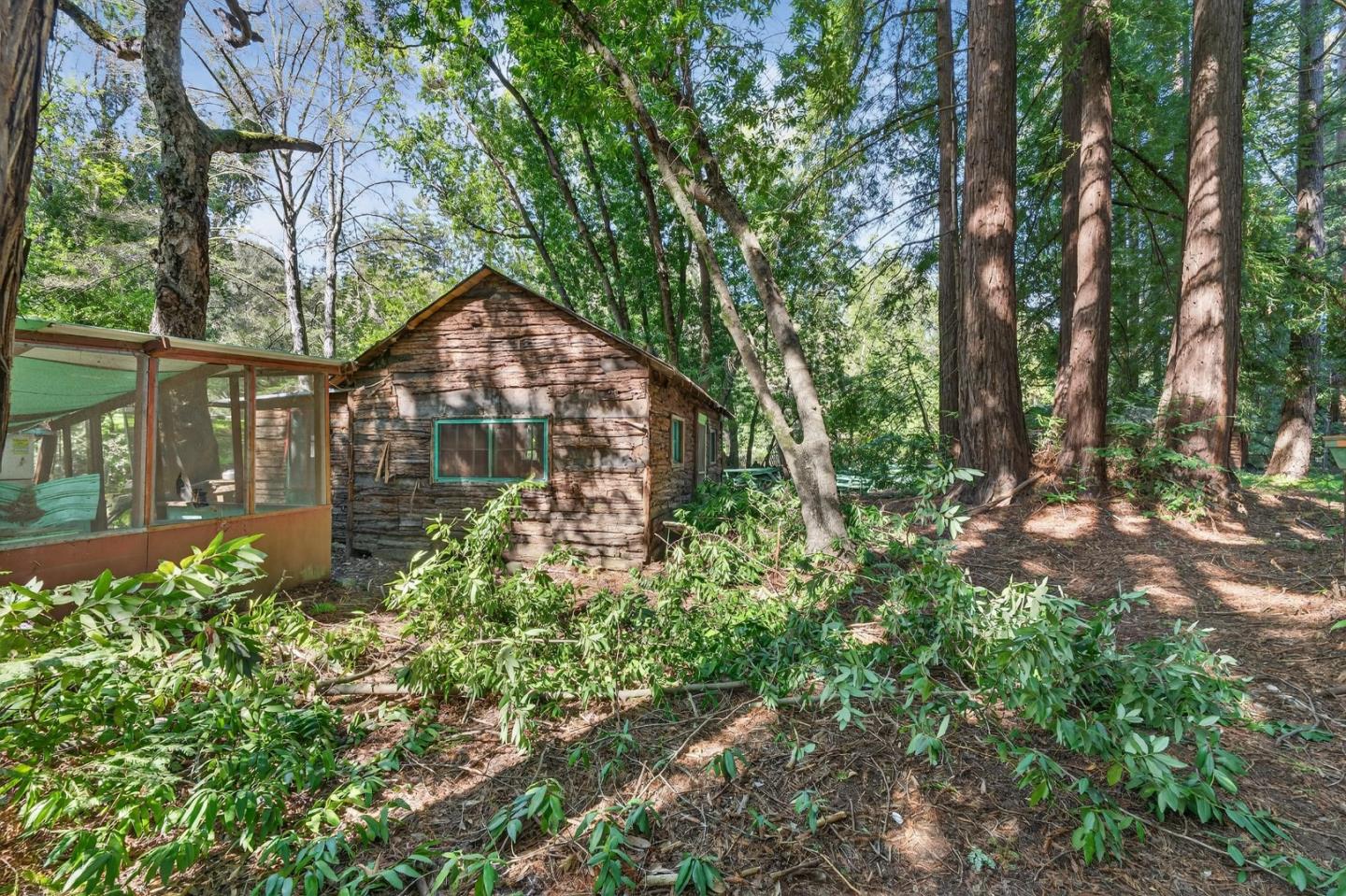 3215 Woodside Road