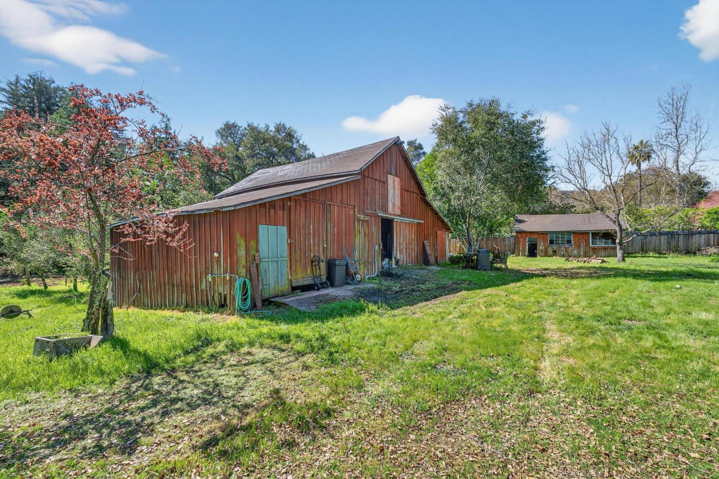 3215 Woodside Road