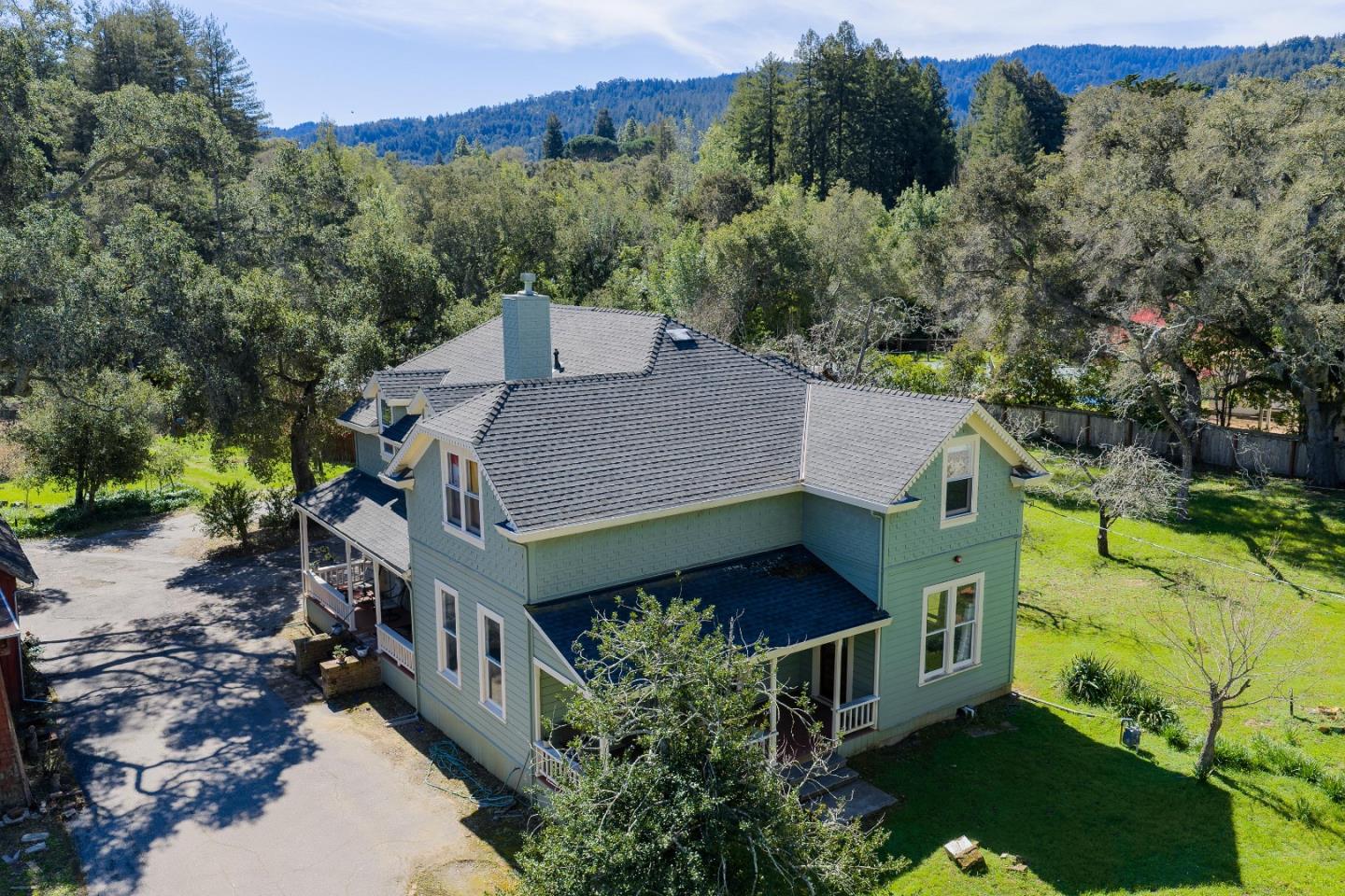 3215 Woodside Road