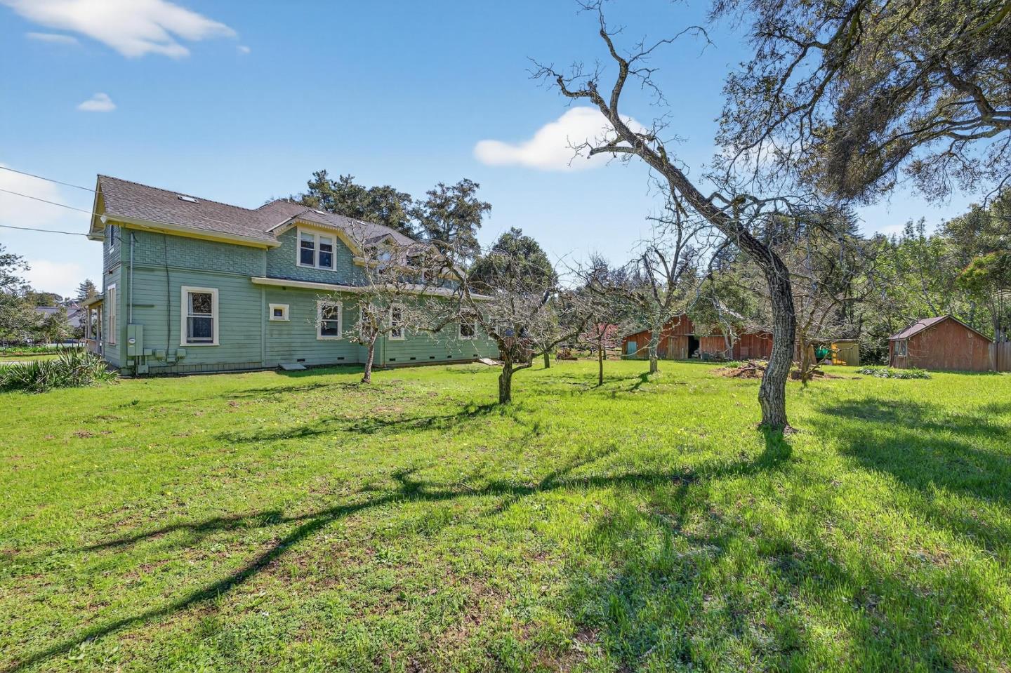 3215 Woodside Road