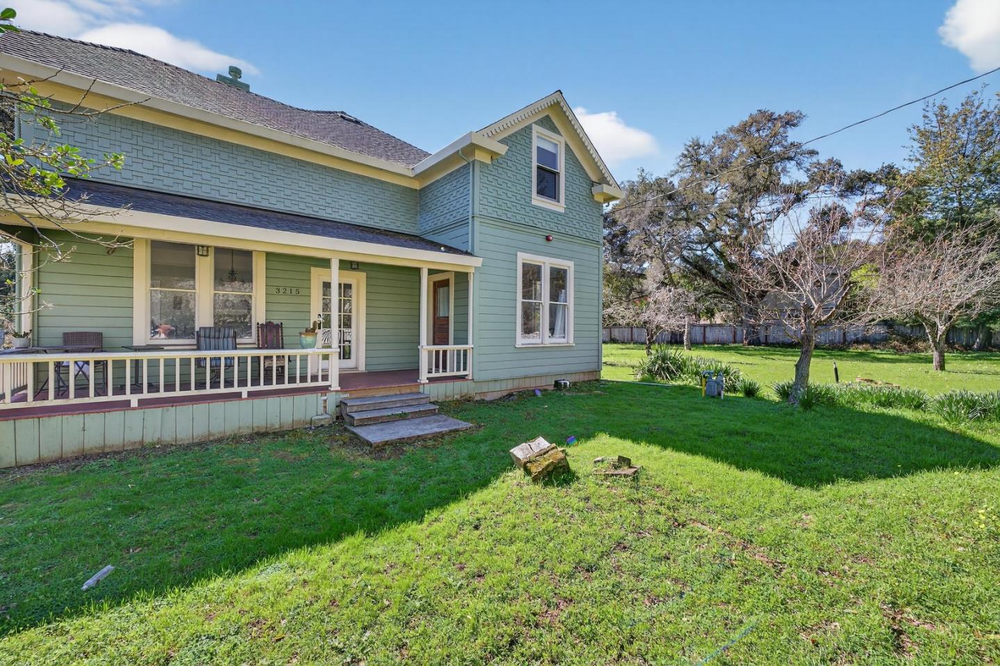 3215 Woodside Road