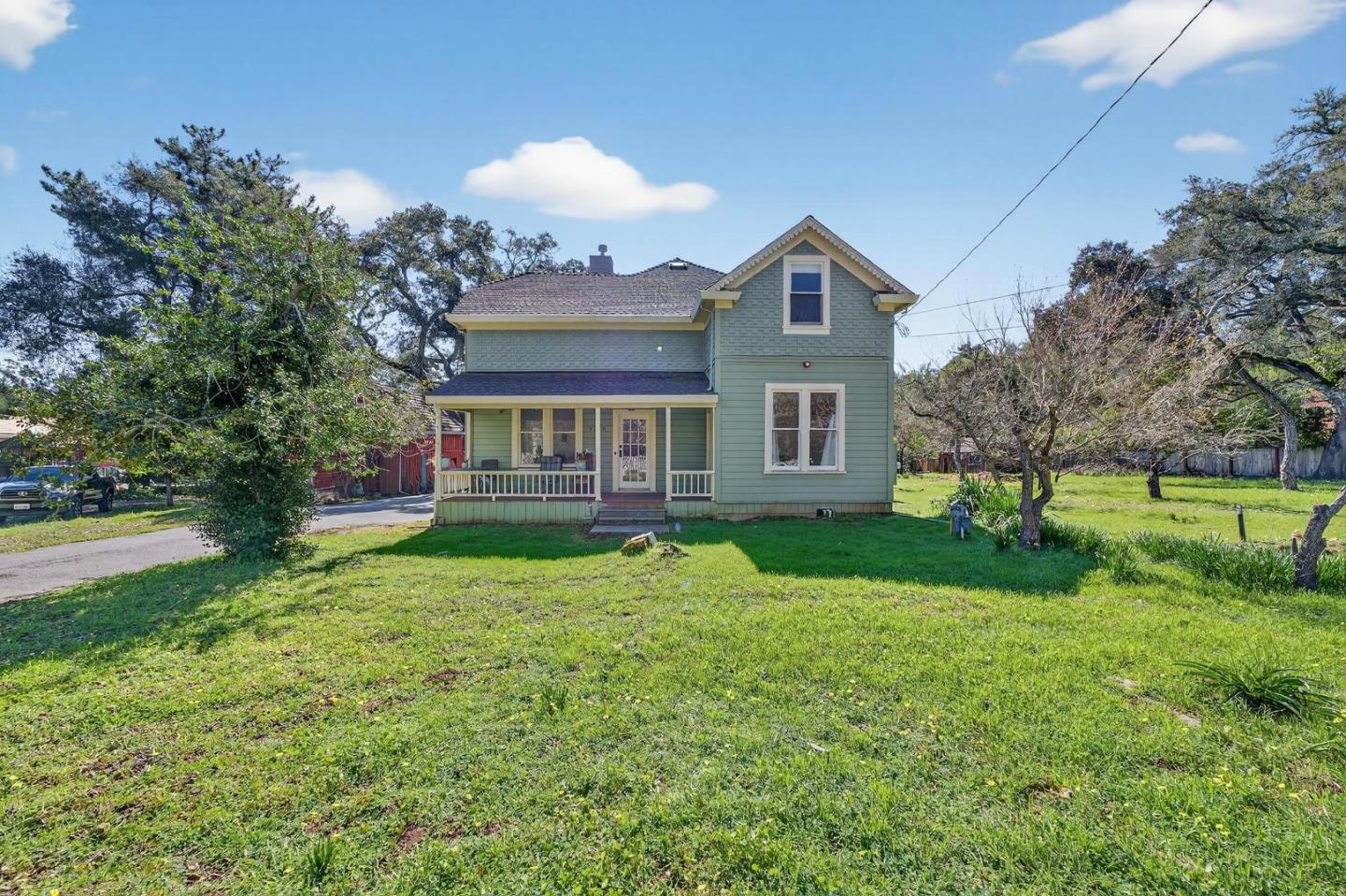 3215 Woodside Road