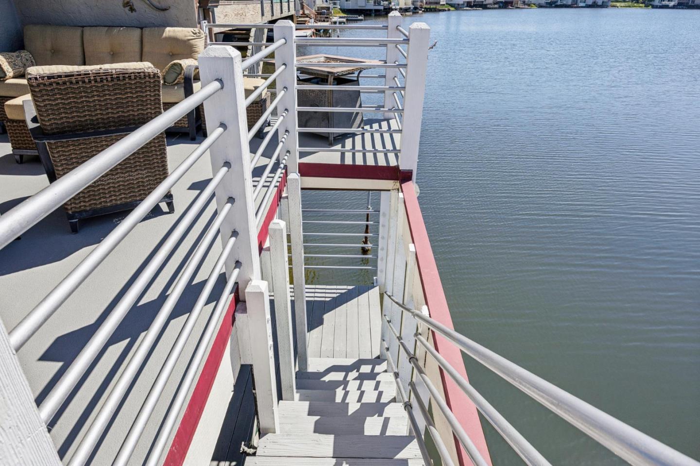 412 Fathom Drive