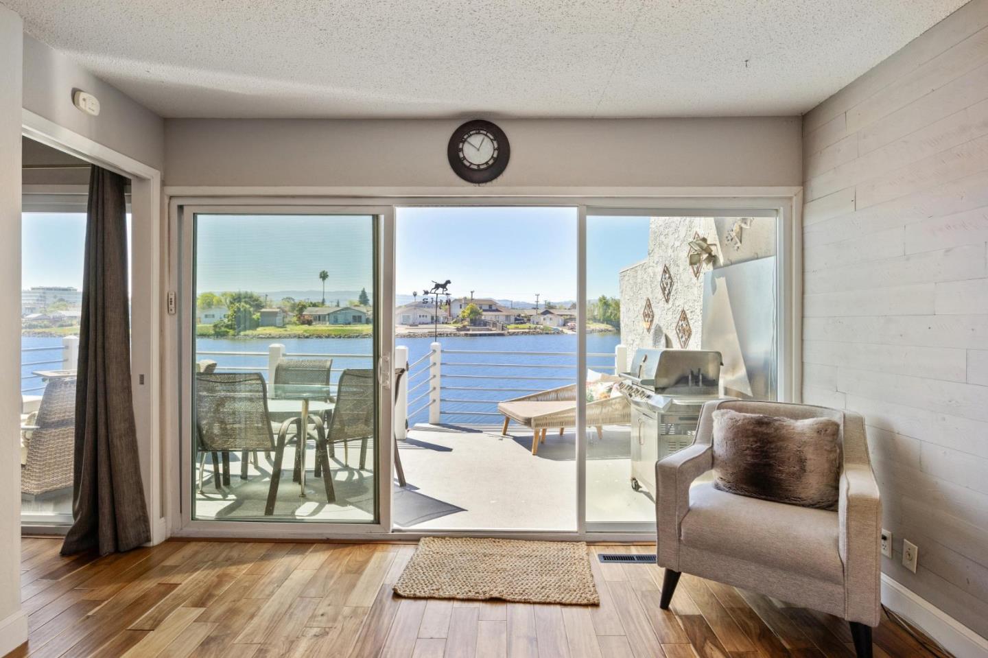 412 Fathom Drive