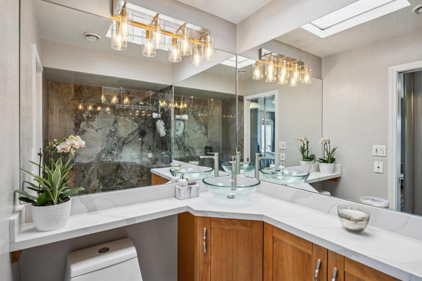 412 Fathom Drive