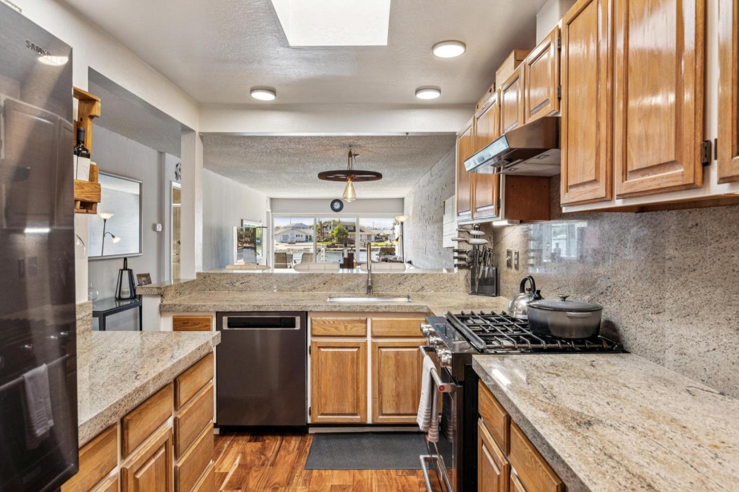 412 Fathom Drive