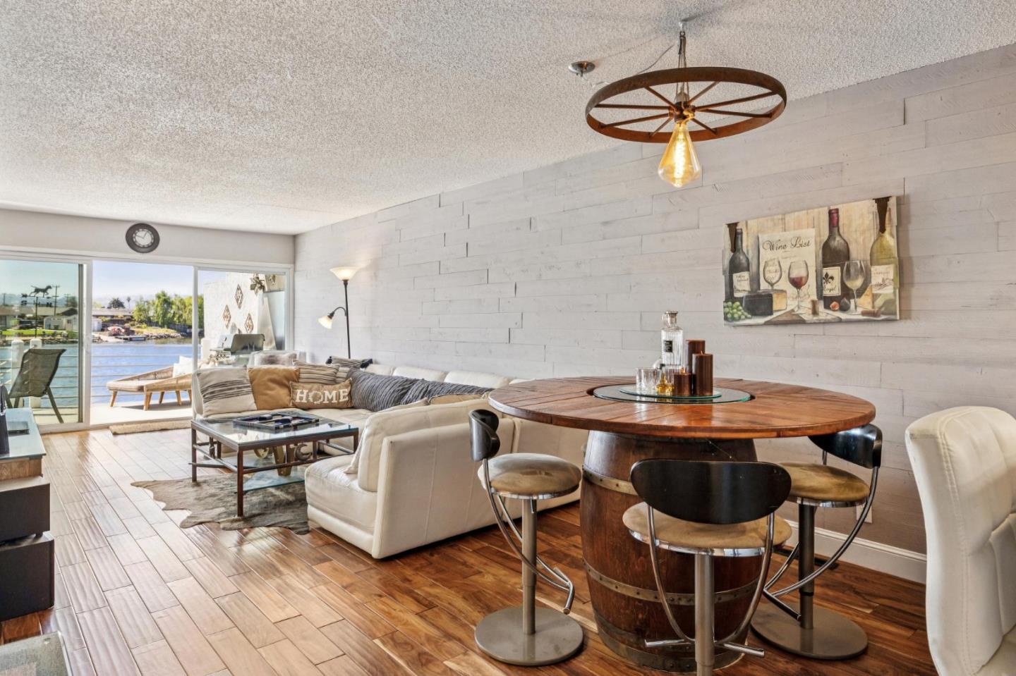412 Fathom Drive