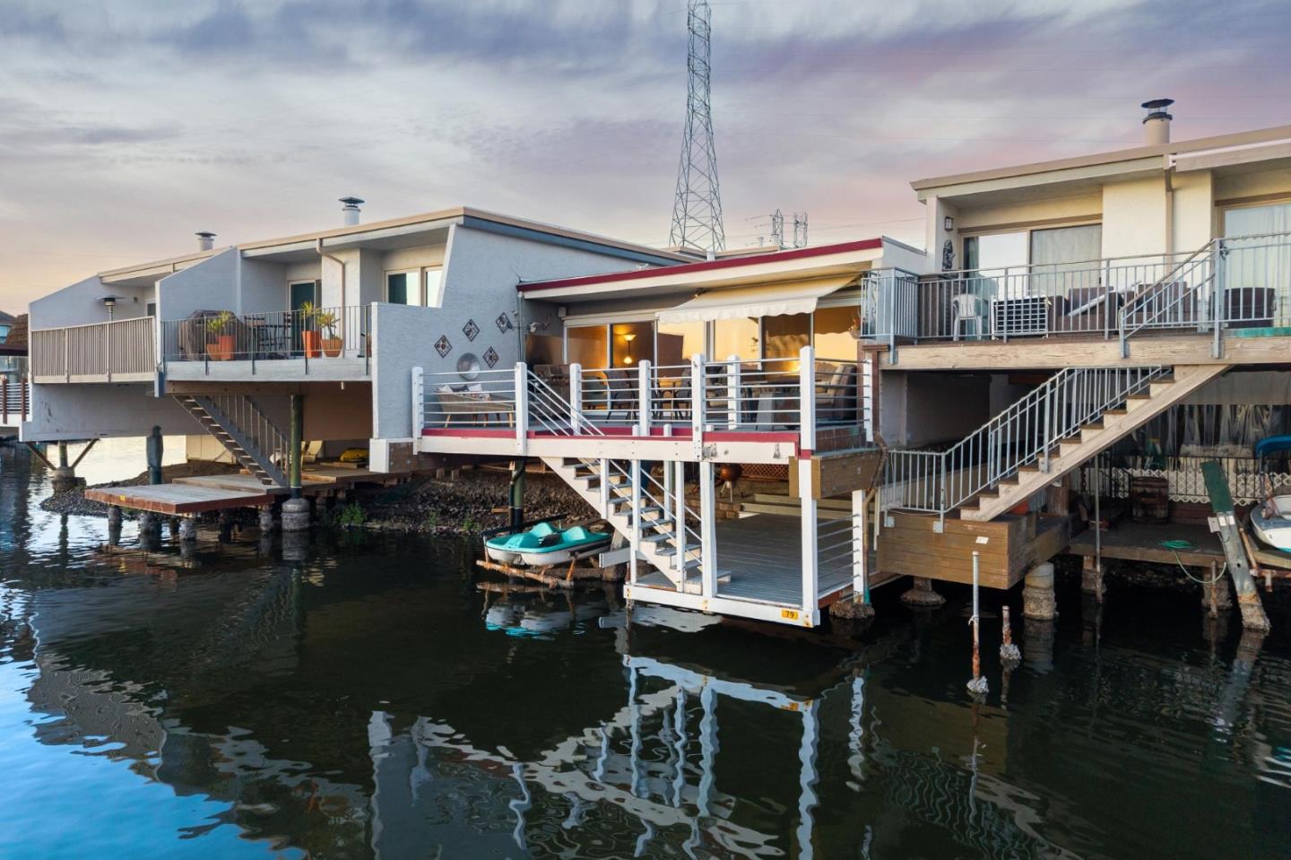 412 Fathom Drive