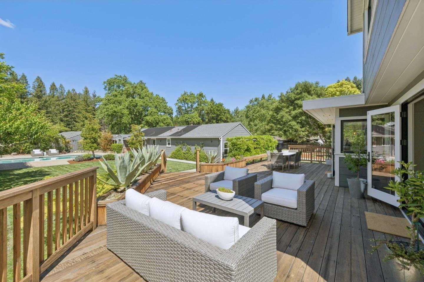 3362 Woodside Road