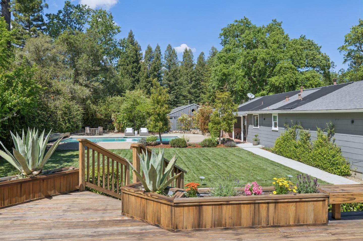 3362 Woodside Road
