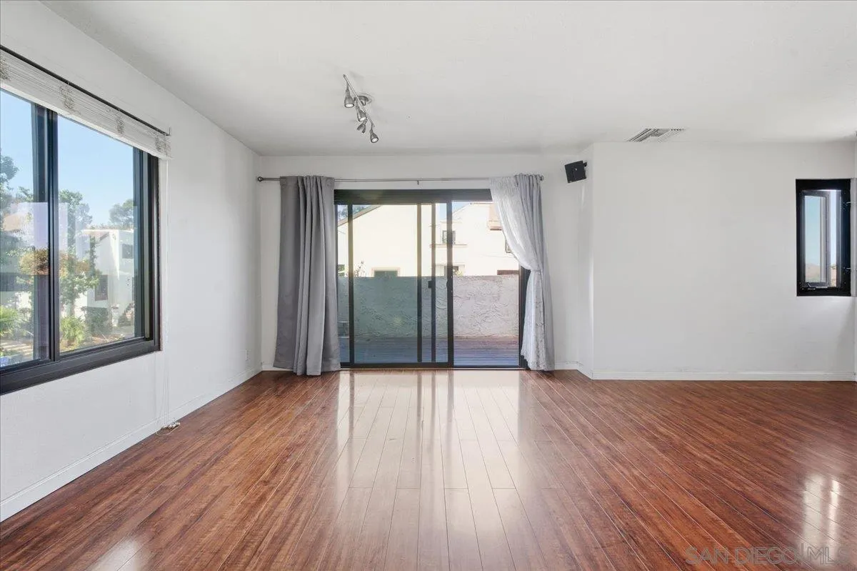 2287 Caminito Pasada Unit 101