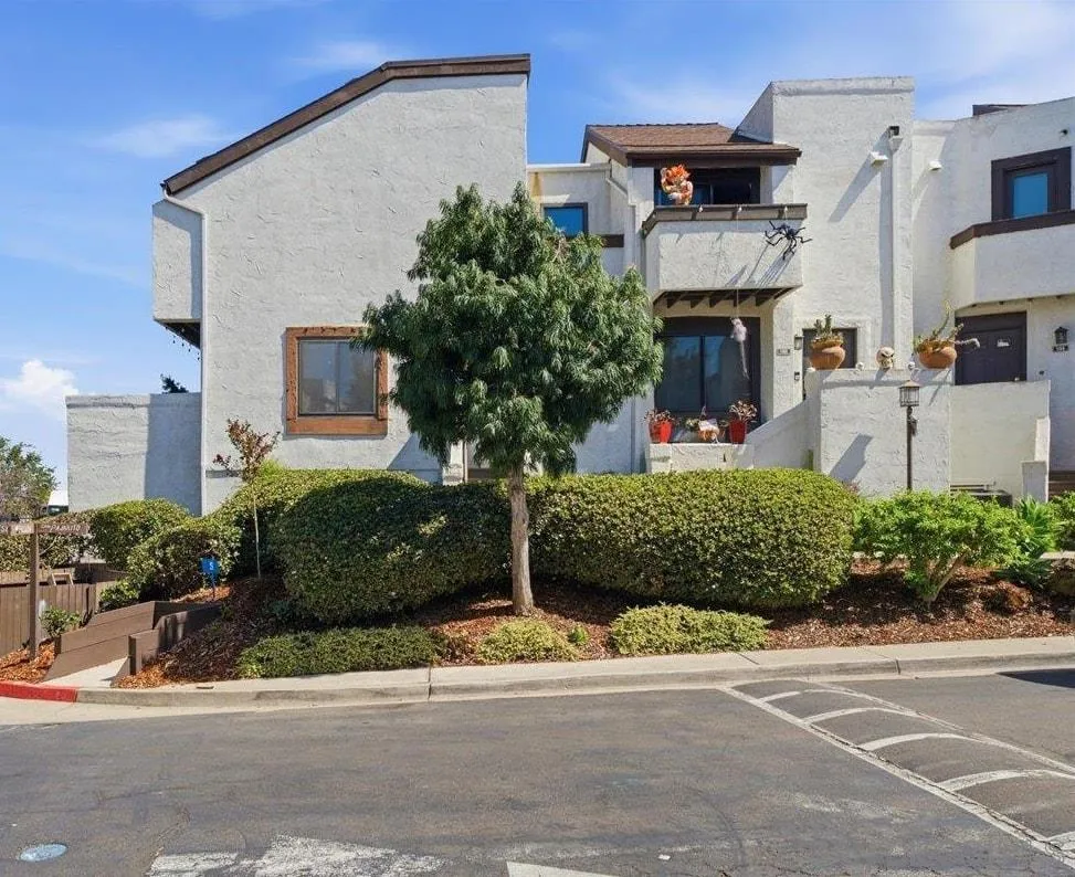 2287 Caminito Pasada Unit 101 San Diego CA
