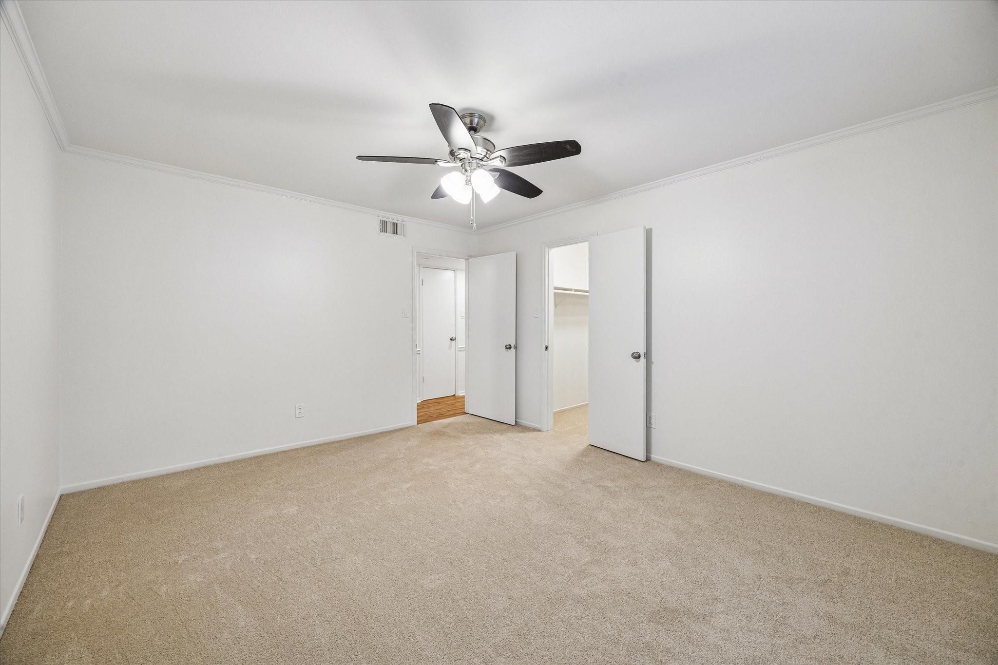 357 N Post Oak Lane # 102