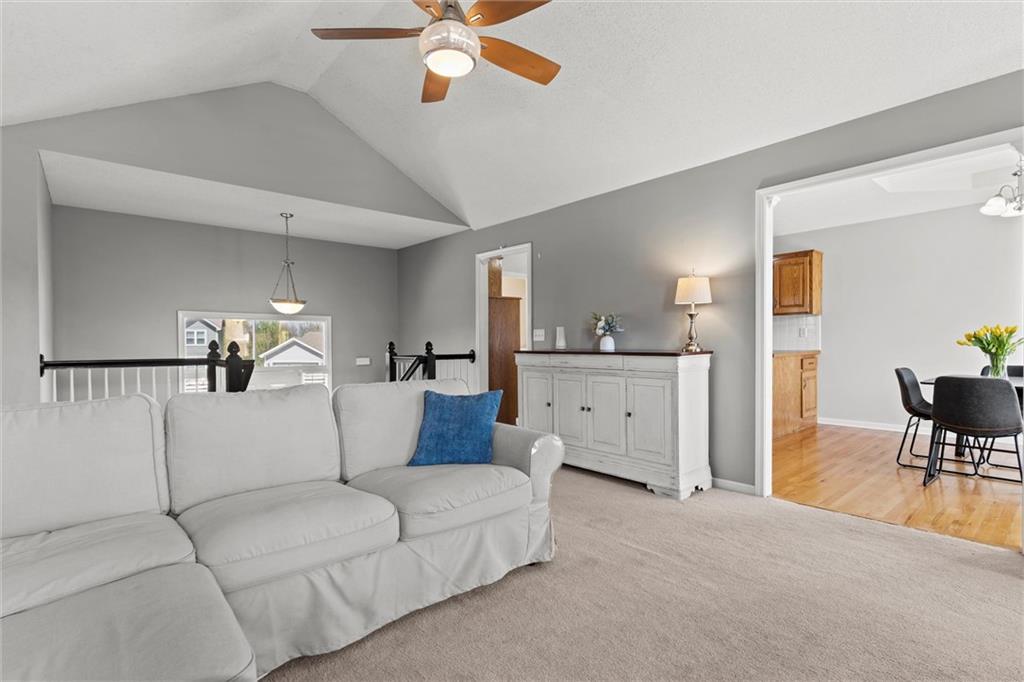 11911 N Holmes Court