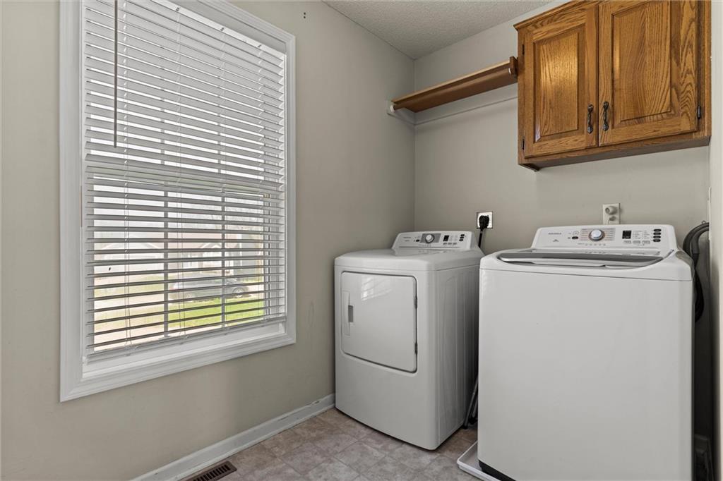 11911 N Holmes Court