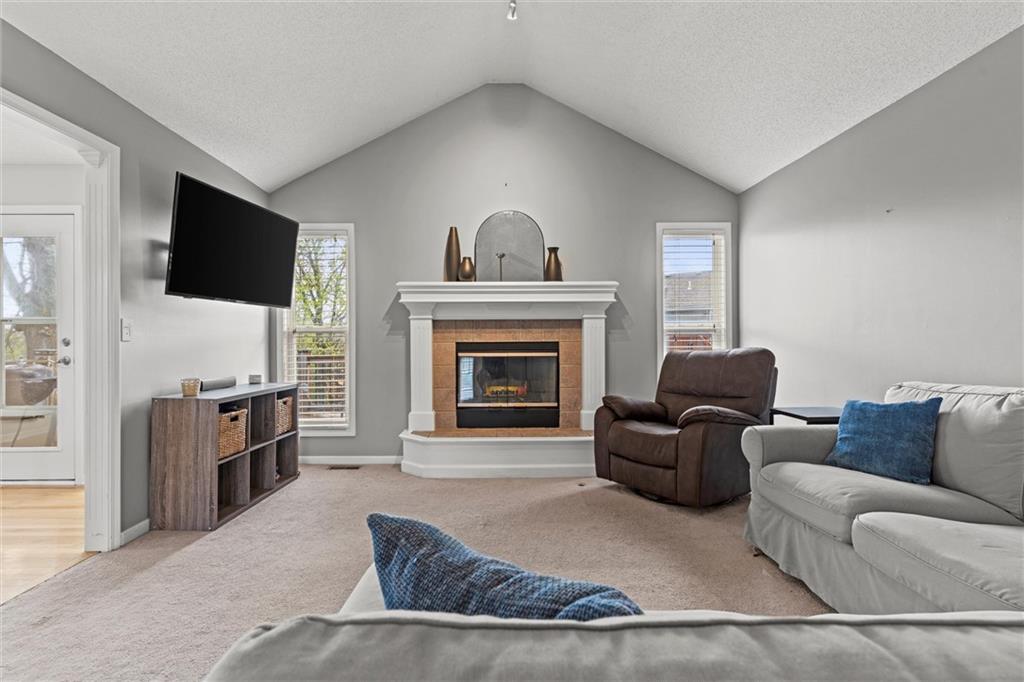 11911 N Holmes Court