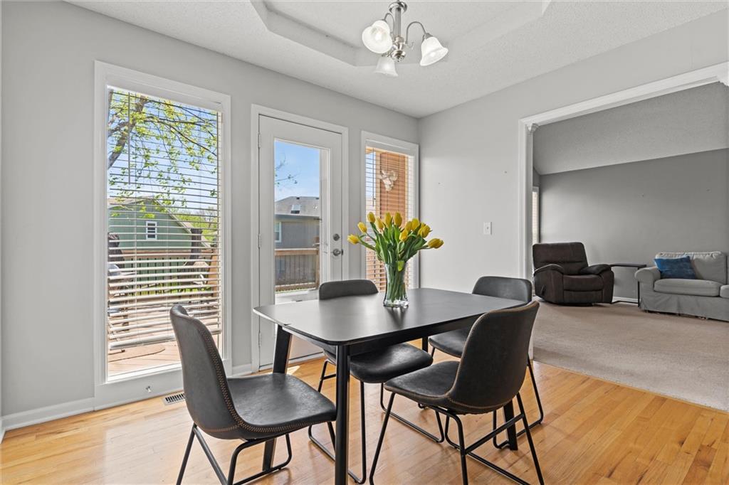 11911 N Holmes Court