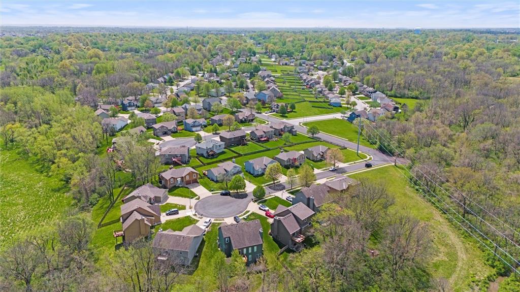 11911 N Holmes Court