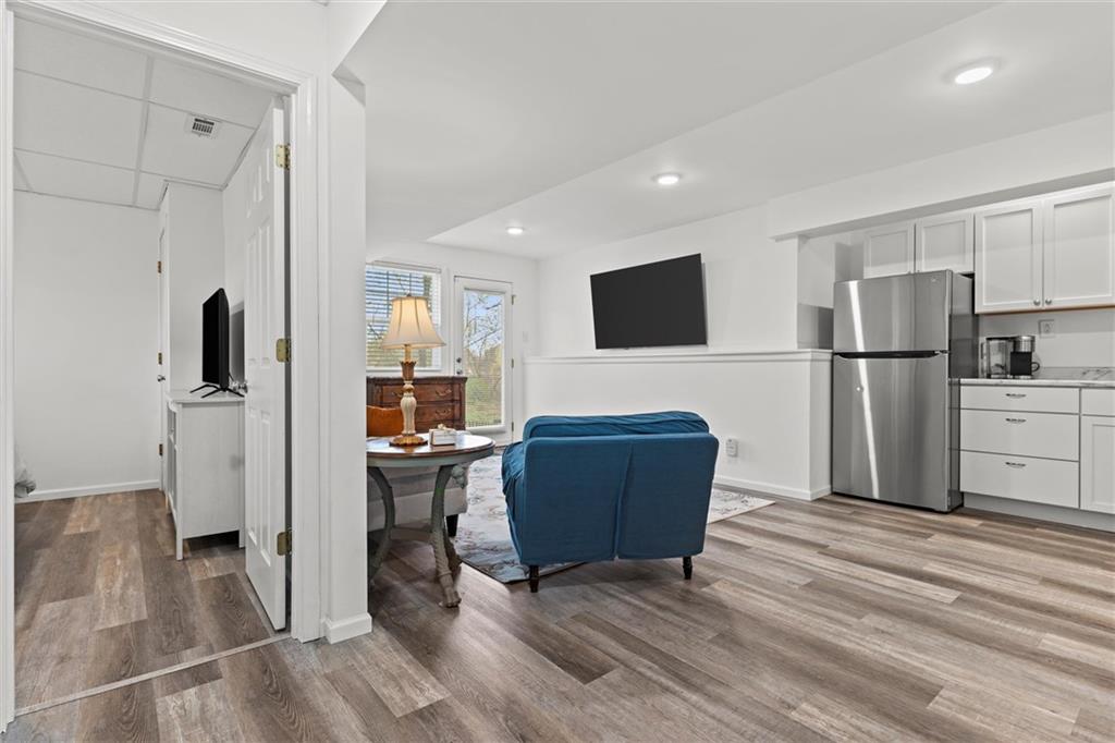 11911 N Holmes Court