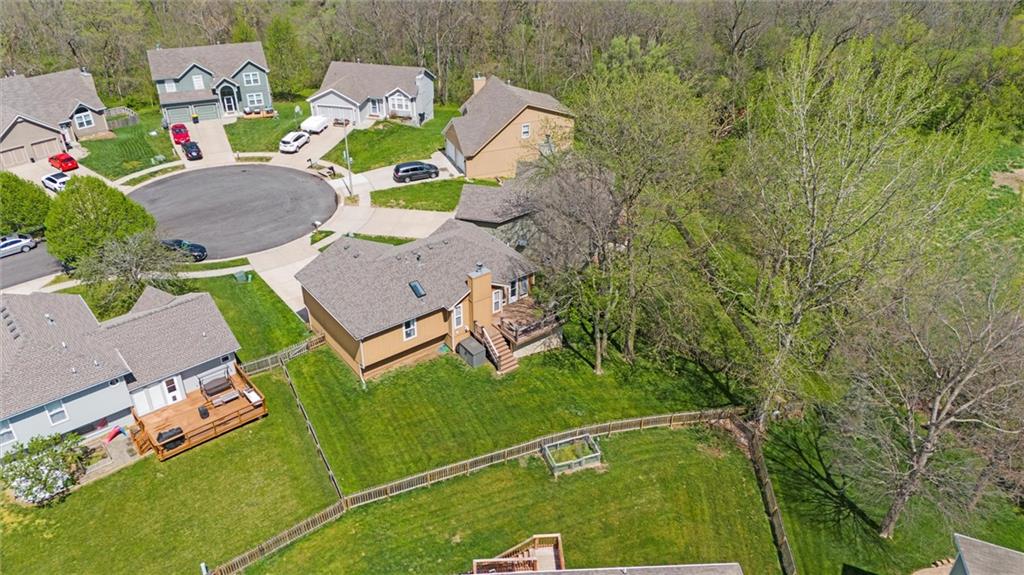 11911 N Holmes Court