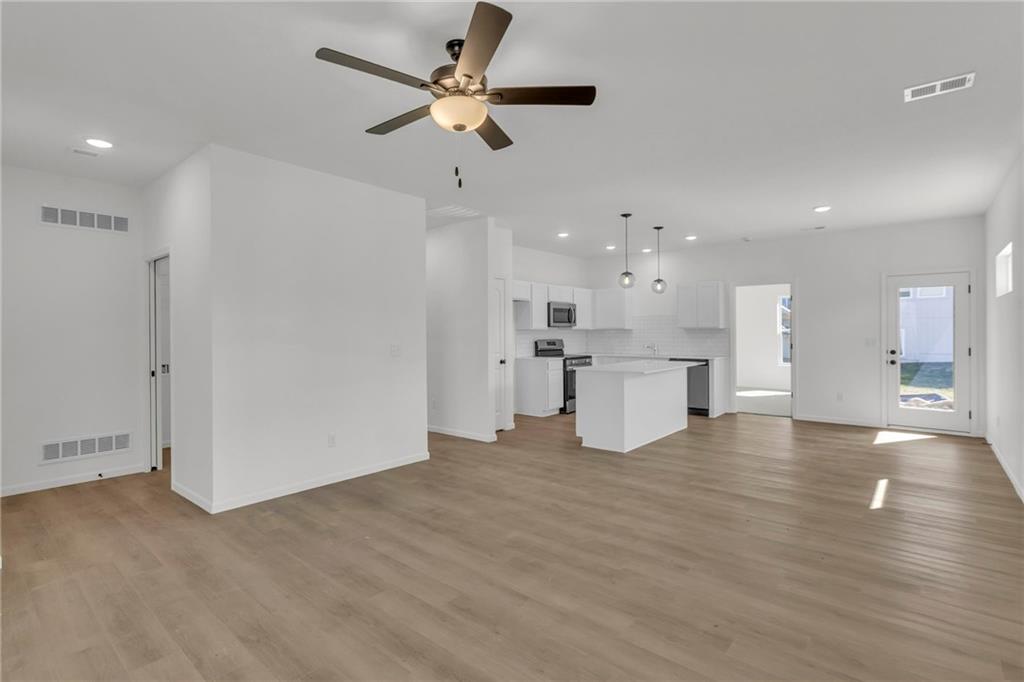 20923 W 190th Terrace