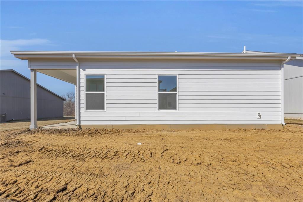 20923 W 190th Terrace