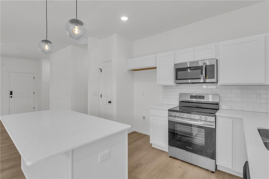 20923 W 190th Terrace