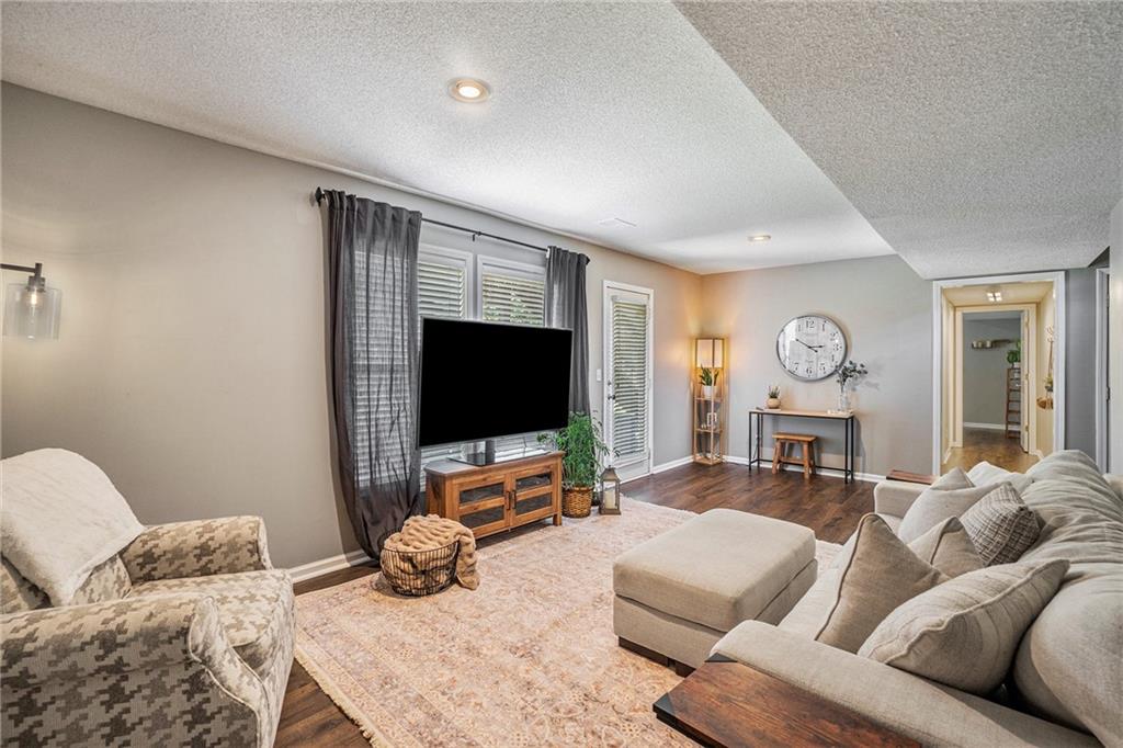 16234 W 157th Terrace