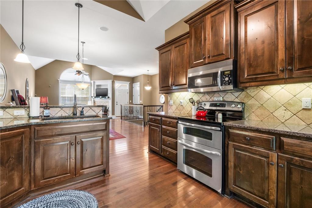 16894 S BRADLEY Drive