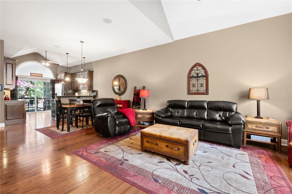 16894 S BRADLEY Drive