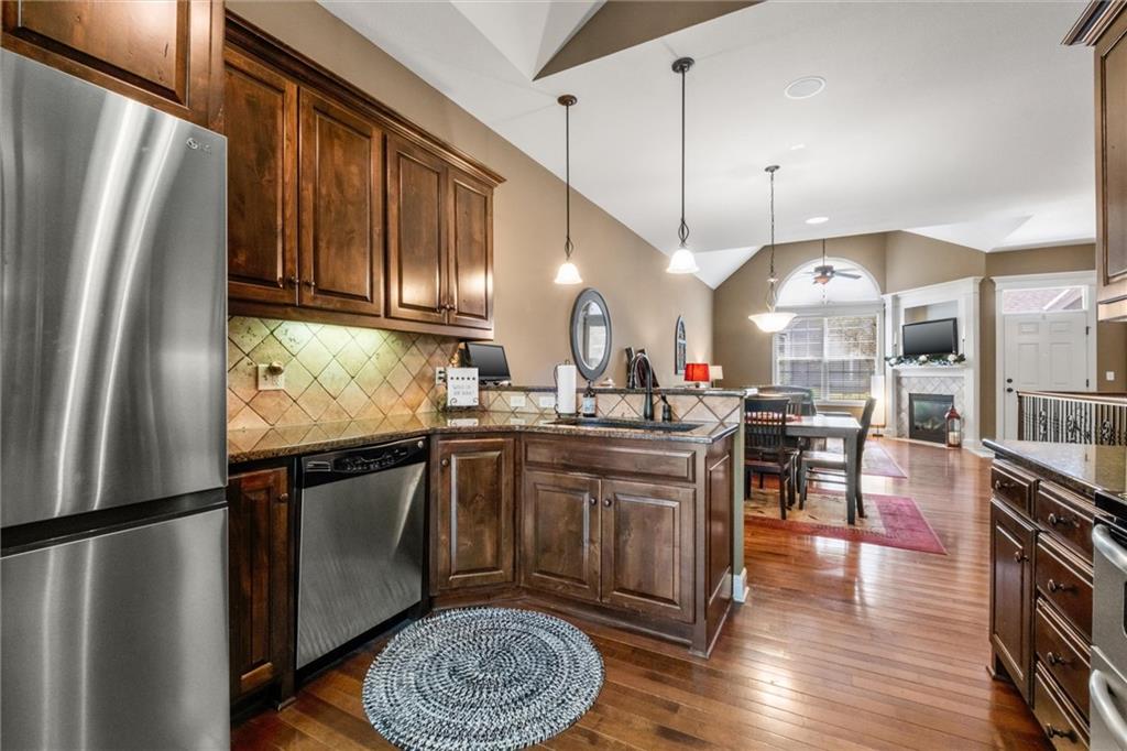 16894 S BRADLEY Drive