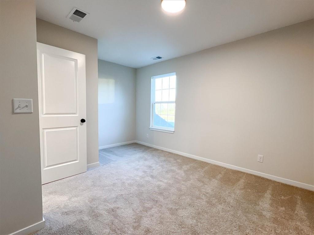 605 SW Shadow Glen Drive