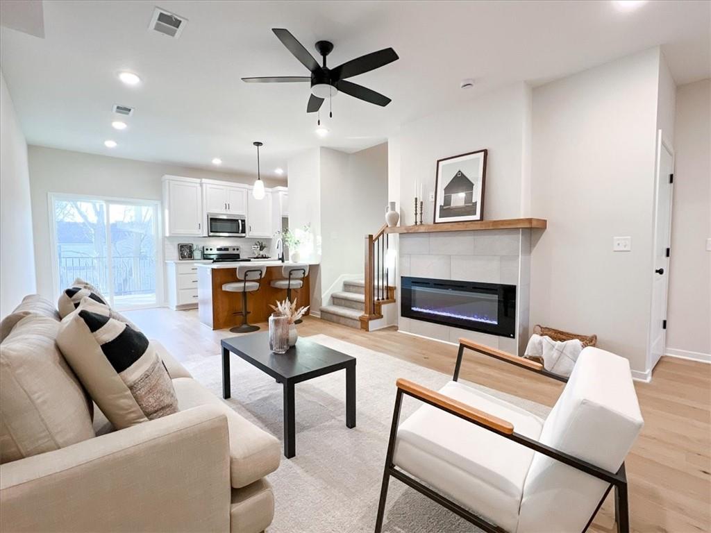 605 SW Shadow Glen Drive