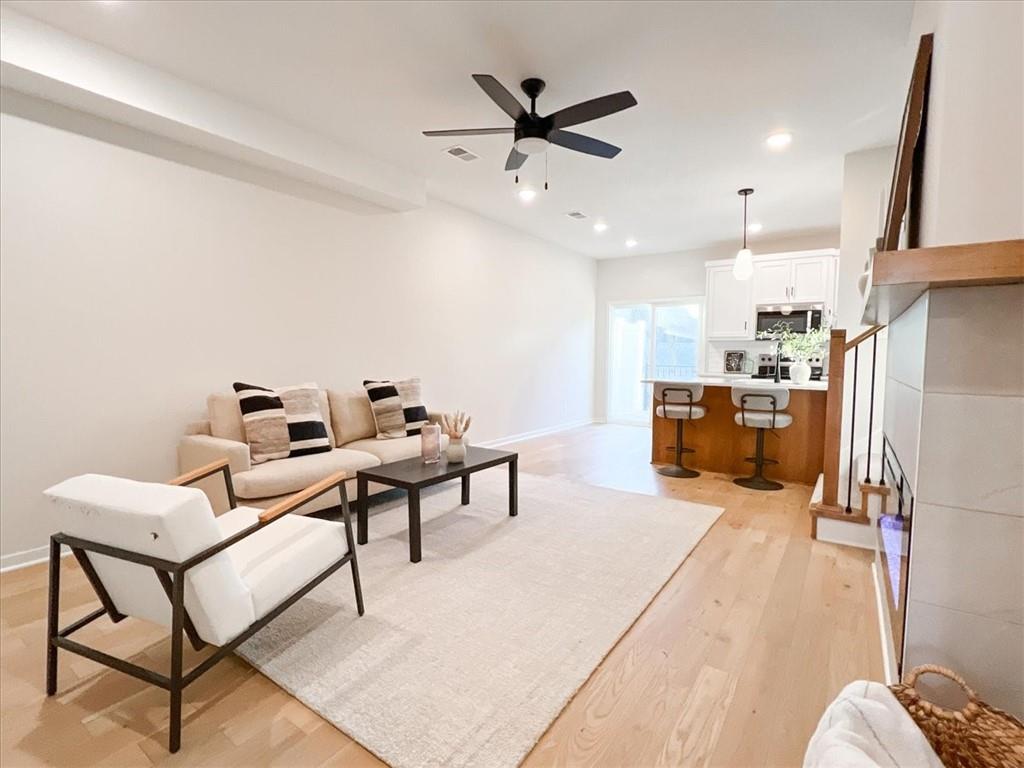 605 SW Shadow Glen Drive