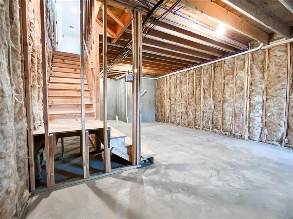 605 SW Shadow Glen Drive