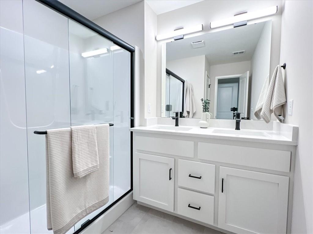 605 SW Shadow Glen Drive