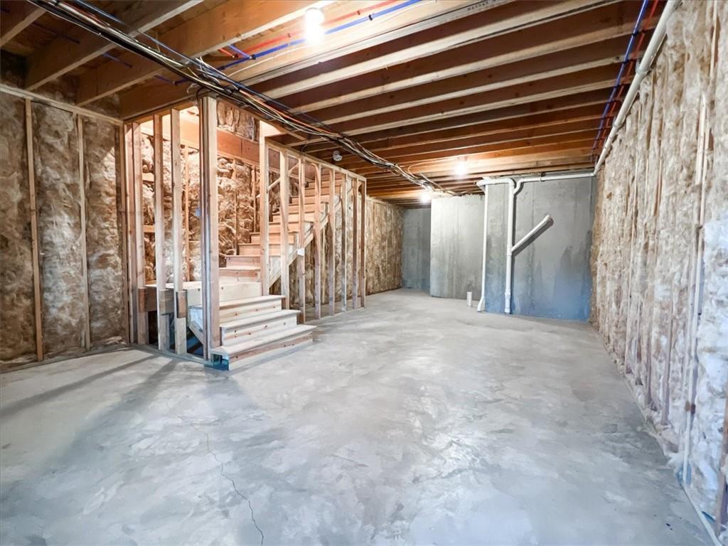 605 SW Shadow Glen Drive