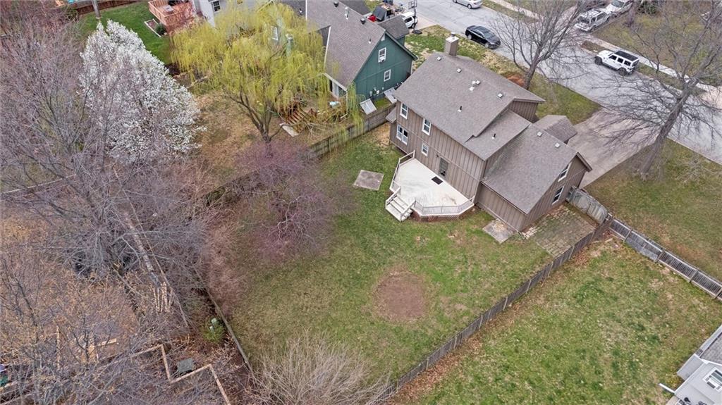 1015 E Oakview Street