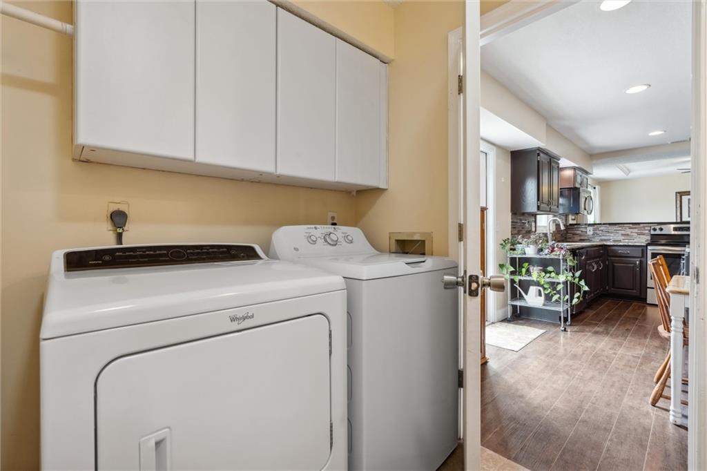 1015 E Oakview Street