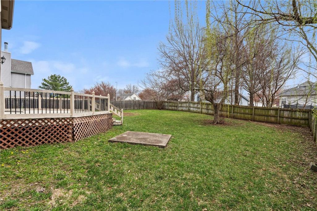 1015 E Oakview Street