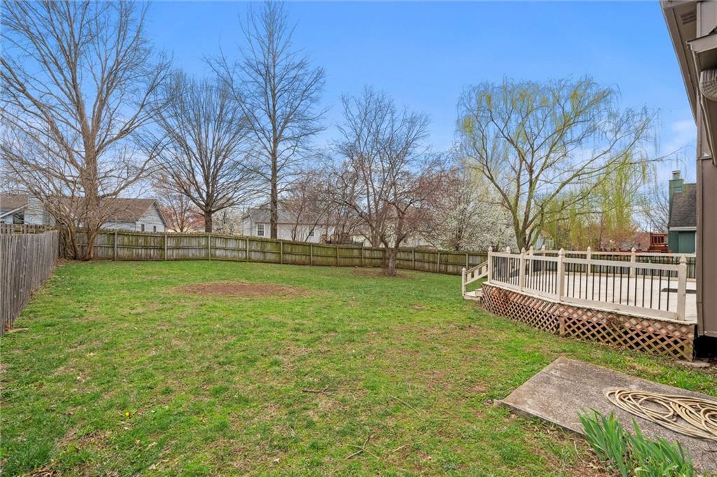 1015 E Oakview Street