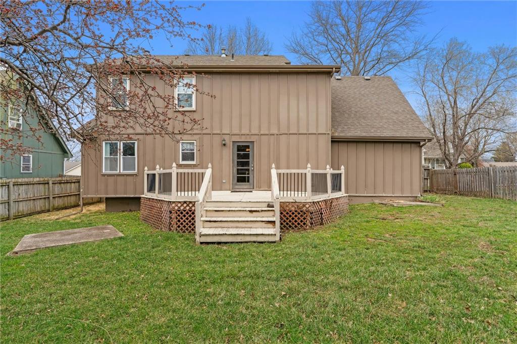 1015 E Oakview Street