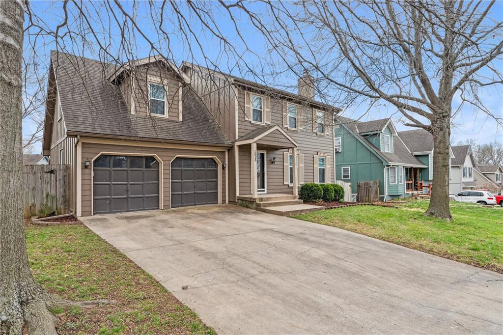 1015 E Oakview Street