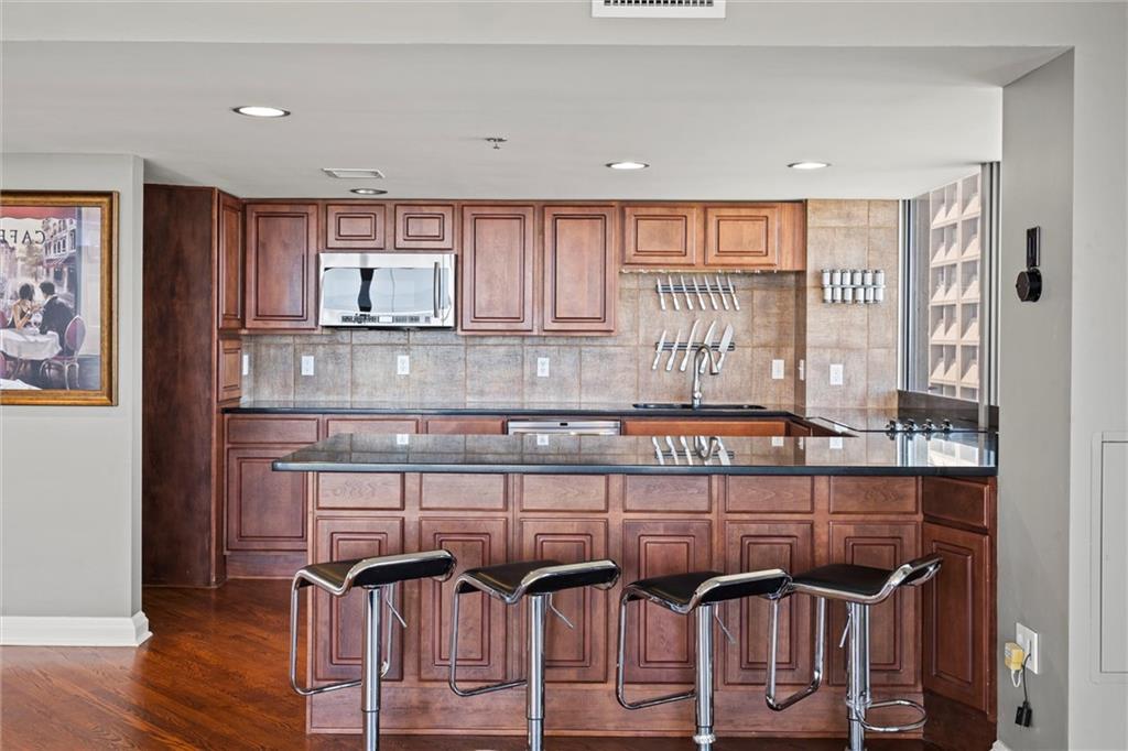 600 E Admiral Boulevard Unit: 1808