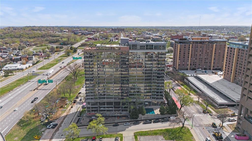 600 E Admiral Boulevard Unit: 1808