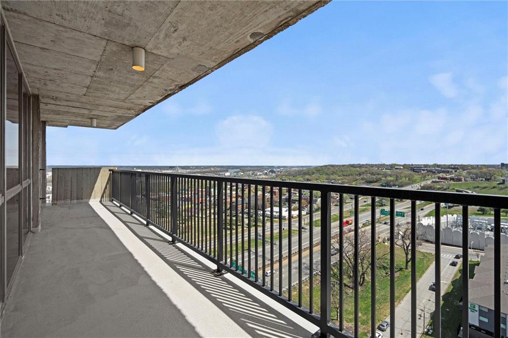 600 E Admiral Boulevard Unit: 1808