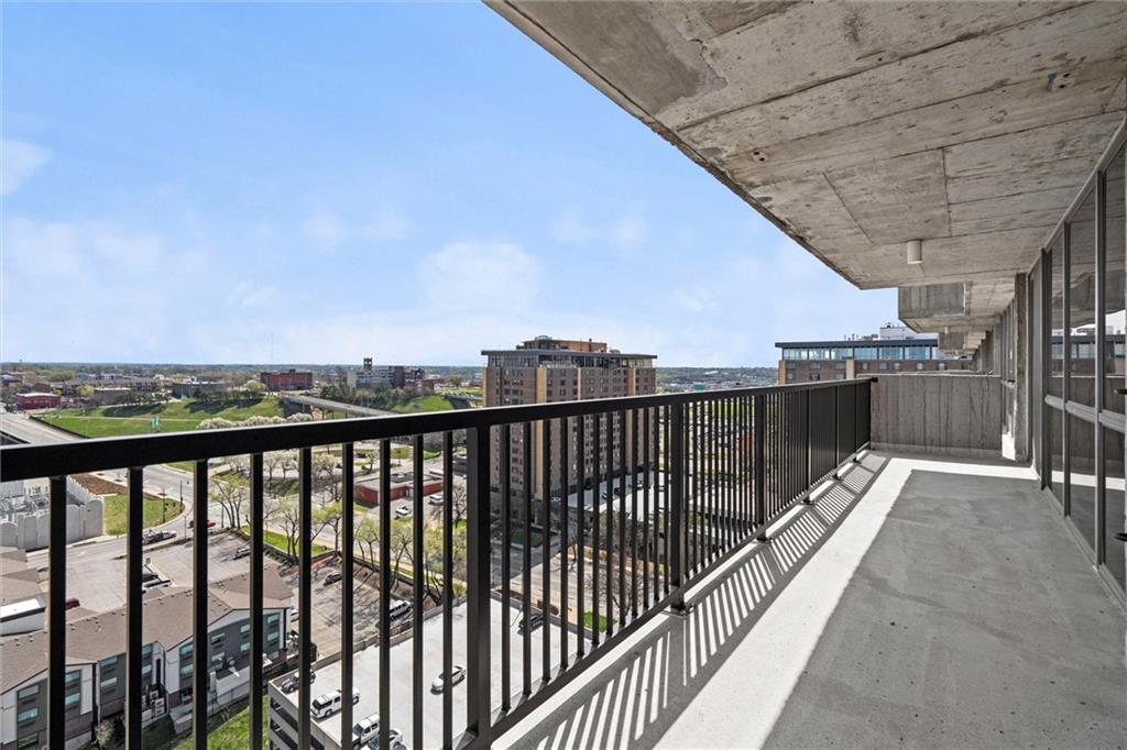 600 E Admiral Boulevard Unit: 1808