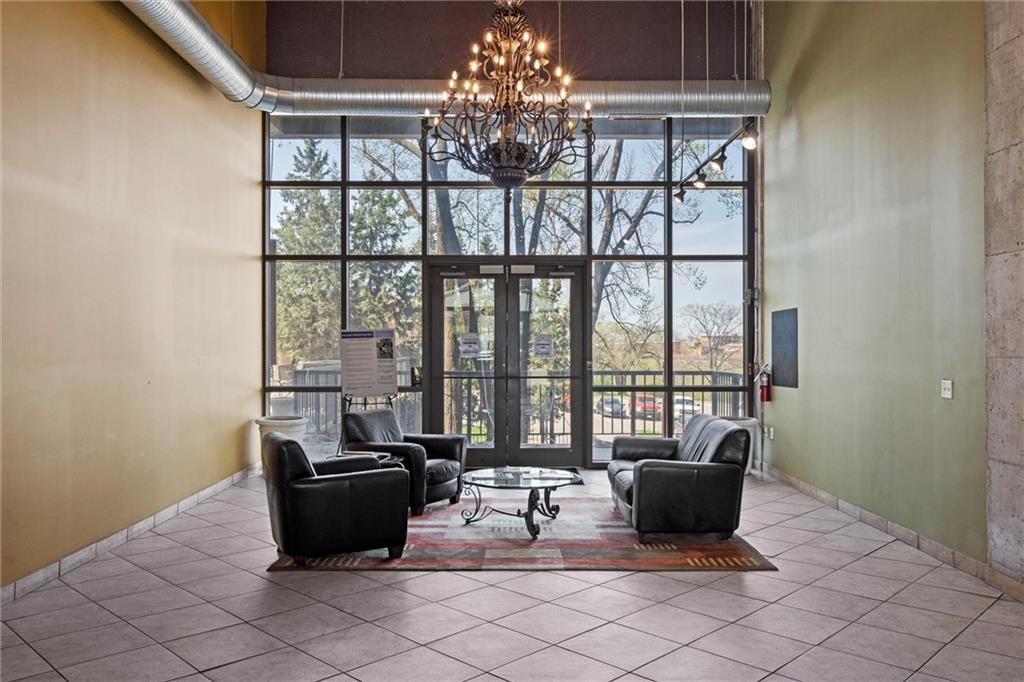 600 E Admiral Boulevard Unit: 1808